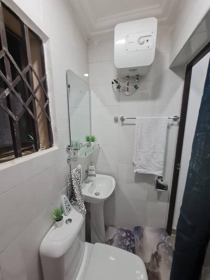 Nesta Barron -Home Away From Home North Legon Esterno foto