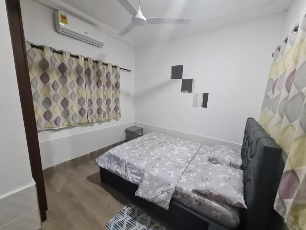 Nesta Barron -Home Away From Home North Legon Esterno foto